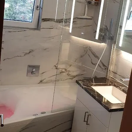 Appartement Premium Jacuzzi Studio, High Floor