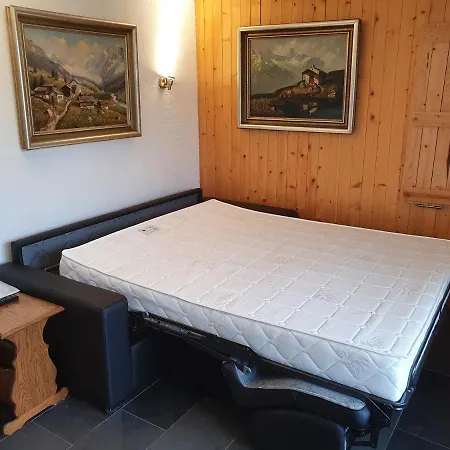 Premium Jacuzzi Studio, High Floor Apartment